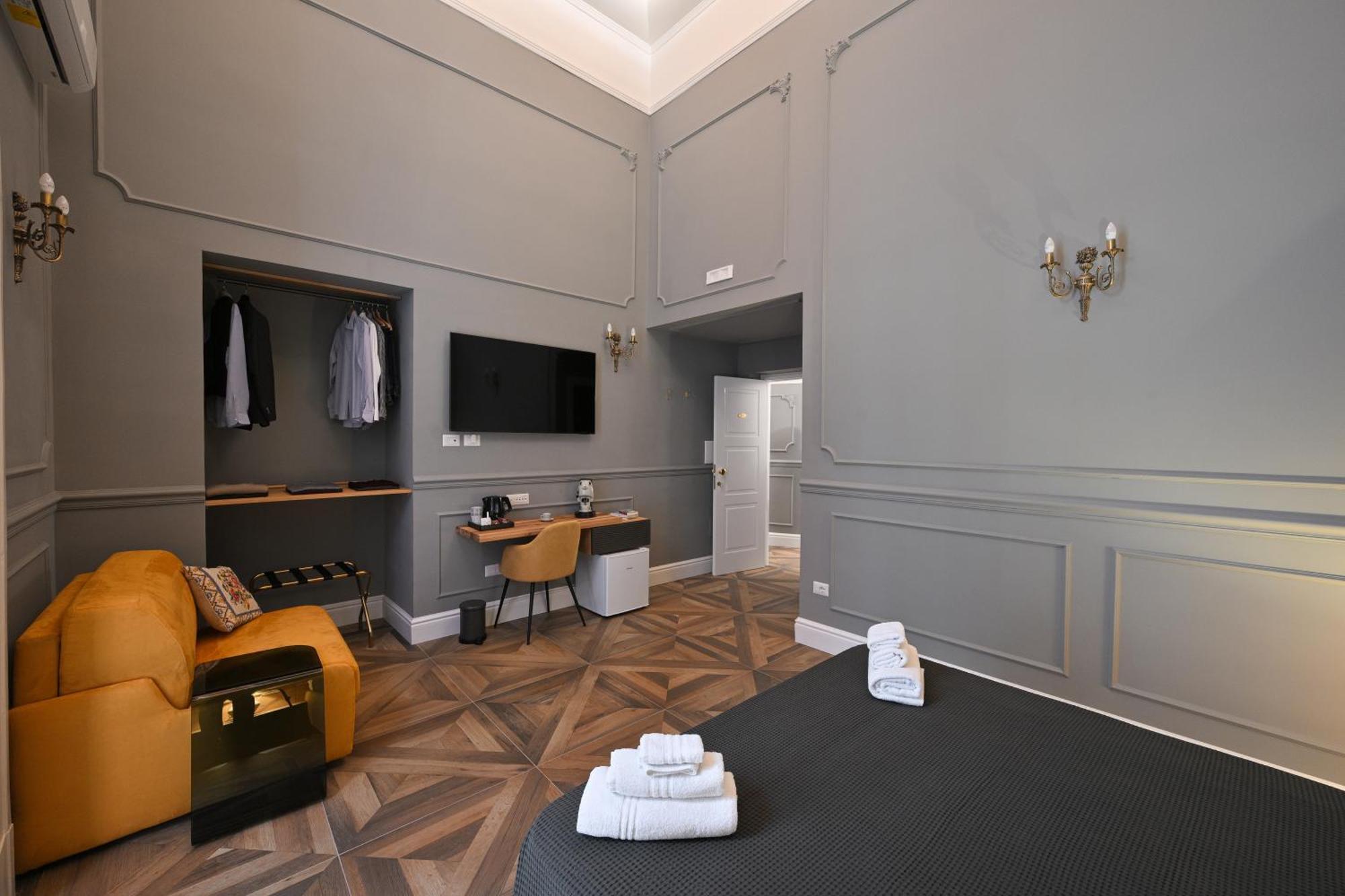 Toledo 424 Suite Naples Exterior photo
